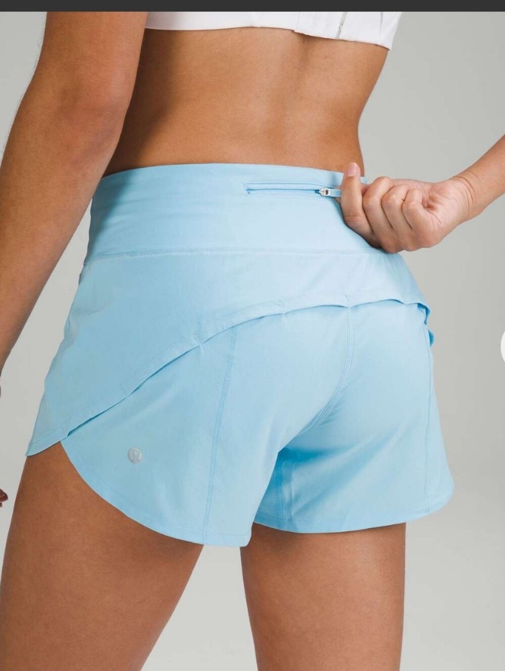 Lululemon Speed Up Mid-Rise Lined Short 4"
Blue Chill